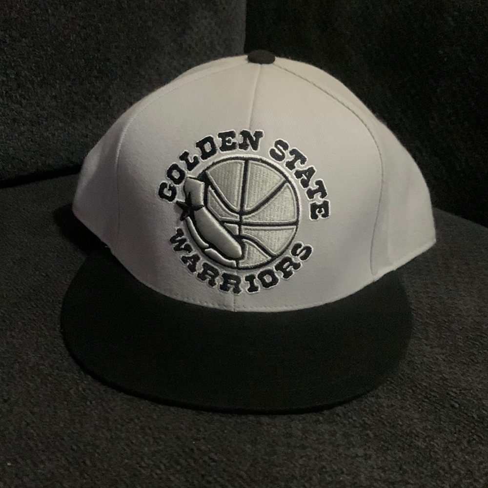 Mitchell and Ness Golden state warriors fitted baseball cap size 8